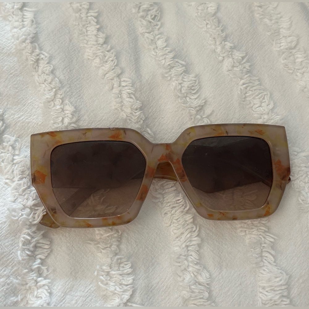 Free People Brown Tortoise Shell Sunglasses